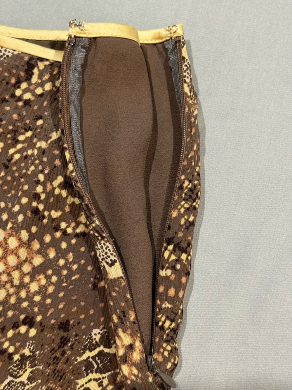 Ellen Tracy Silk A-line Snake Print Skirt - Picture 6 of 8